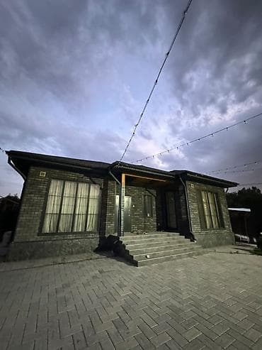 гик дома бишкек: 100 м², 3 комнаты, С подселением — 1