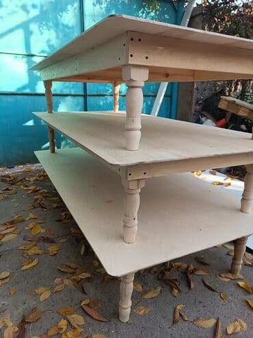 кухонный раковины: Ханский стол 
стол для зала
стол для тапчана — 4