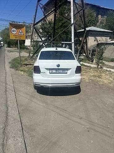 Volkswagen Polo: 2018 г., 1.6 л, Механика, Седан — 3