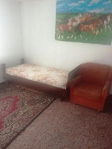 Бөлмөлөрдү ижарага берүү: 15 м², Эмереги менен — 2