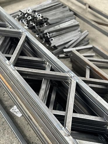 срубы: Металлическая ферма, Форма: Арка, Резка — 3