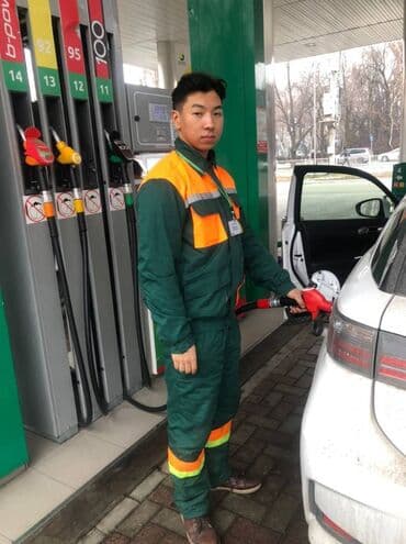 дождевик с логотипом: Требуется Кассир, График: День через два, Менее года опыта, Карьерный рост, Полный рабочий день — 5