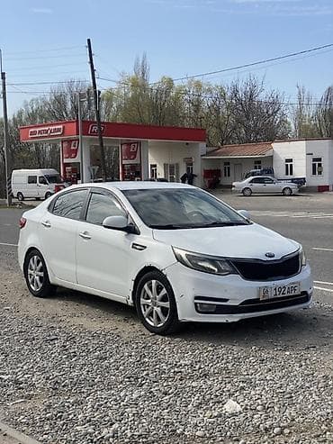 Kia Rio: 2016 г., 1.4 л, Механика, Бензин, Седан