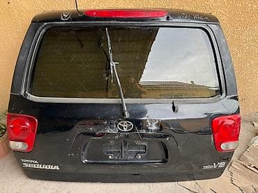 sprinter 2 2: Две черные двери от Toyota Sequoia. Передняя дверь оснащена боковым — 3