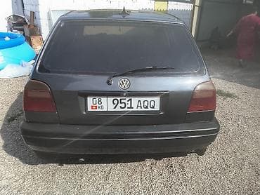 Volkswagen Golf: 1994 г. — 9