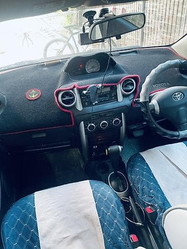 Toyota Ist: 2003 г., 1.3 л, Автомат, Бензин, Хетчбек — 7