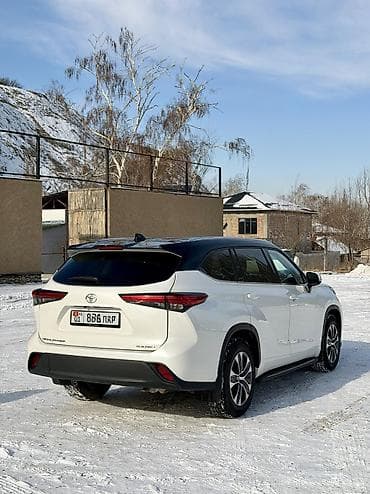 домкрат гидравлический для вытяжки авто: Toyota Highlander: 2021 г., 3.5 л, Автомат, Бензин, Кроссовер — 5