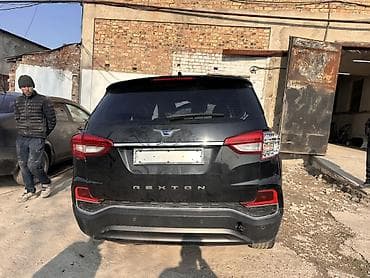 Chery: Аварийный SsangYong Rexton, чёрный кузов. Мотор коробка целые. Пробег — 3