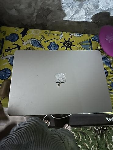 алмурут ноутбук: MacBook Air 13" (2024) на чипе Apple M3 Характеристики: - Процессор — 3