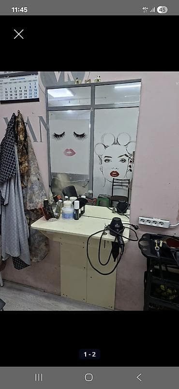 парикмахерской: 🔥 Срочно сдаётся рабочее место для парикмахера! 💇‍♀️ 📍 Адрес: Ош — 1