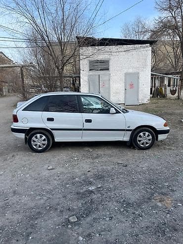 а 6 с4: Opel Astra: 1993 г., 1.6 л, Механика, Бензин, Хэтчбэк — 7