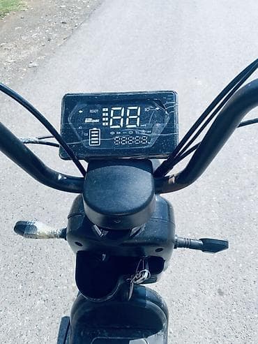 Мототехника: Скутер сатылат идеал состояние 19 минге берем 500v 40 км журот адрес — 2