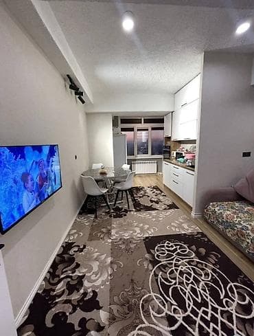 mega hous: 2 комнаты, 50 м², Элитка, 7 этаж, Косметический ремонт — 1