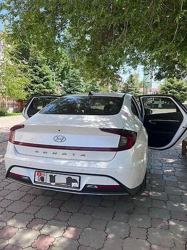 elantra 2019: Hyundai Sonata: 2019 г., 2 л, Автомат, Бензин, Фастбек — 9