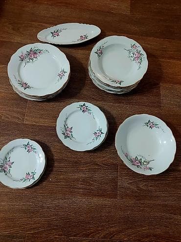 посуда для цветы: Набор столовой и сервировочной посуды, разный. 1) Фарфор с розовыми — 7