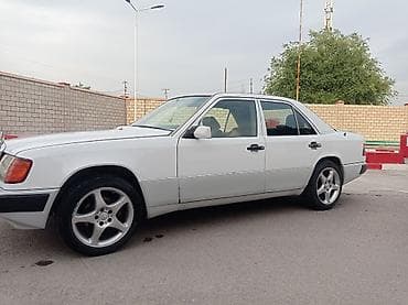 на мото: Mercedes-Benz E-Class: 1991 г. — 3