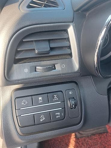 кабина на муровей: Ssangyong Tivoli: 2019 г., 1.6 л, Автомат, Бензин, Кроссовер — 8