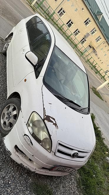 Toyota Ipsum: 2002 г., 2.4 л, Автомат, Бензин, Вэн/Минивэн