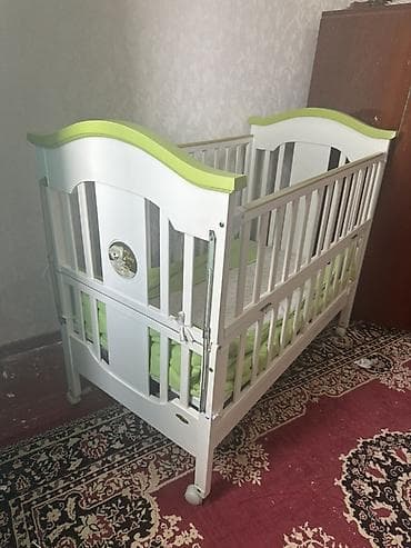 Балдар эмереги: Балдар үчүн кошумча коюлган керебет, Дөңгөлөктүү, түсү - Ак — 2