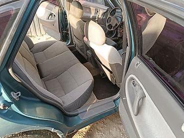 e2 byd: Mazda 626: 1992 г., 1.8 л, Механика, Бензин, Седан — 3