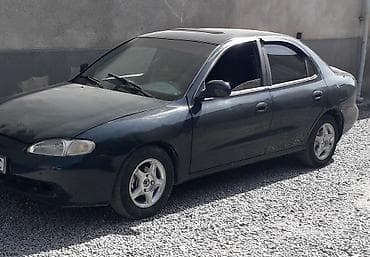 m5 g90: Hyundai Avante: 1997 г., Седан — 1