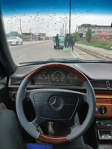 e60 m5: Mercedes-Benz W124: 1990 г., 3 л, Ручные, Бензин, Седан — 5