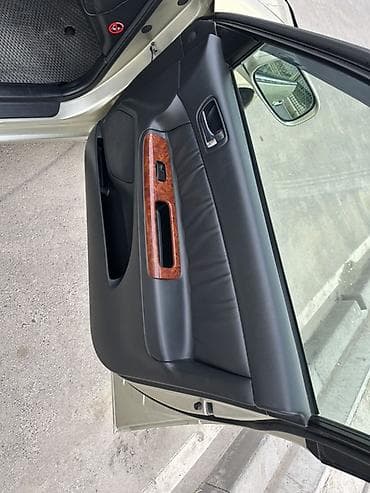 вазы хрустальные: Toyota Camry: 2002 г., 3 л, Автомат, Газ, Седан — 5