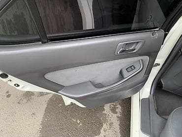 Продажа авто: Honda Accord: 2001 г., 2 л, Автомат, Бензин, Седан — 4