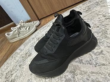 Жеке буюмдар: Кроссовки Seniorah, носила только 1-2 раза, полностью чёрные. ПОКУПАЛА — 4