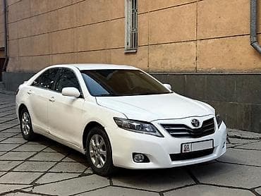 обмен классом выше: Toyota Camry: 2010 г., 2.5 л, Автомат, Бензин, Седан — 1