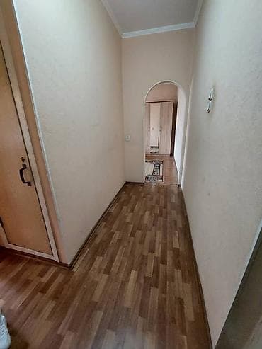 osh flat: 1 комната, 35 м², 105 серия, 3 этаж, Косметический ремонт — 5