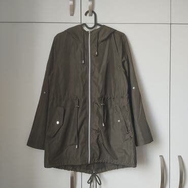 Отличный плащ вашему ребенку в школу! Сидит очень удобно и комфортно at lalafo.kg Отличный плащ вашему ребенку в школу! Сидит очень удобно и комфортно