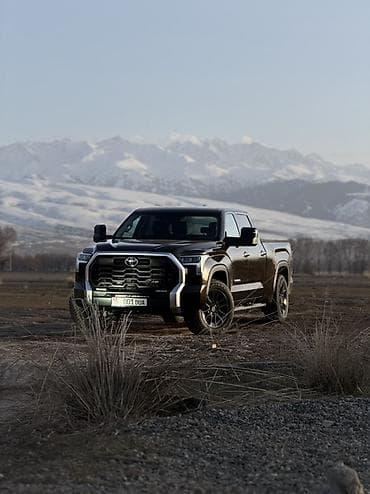 патрубки радиатора: Toyota Тундра: 2023 г., 3.5 л, Автомат, Бензин, Пикап — 5