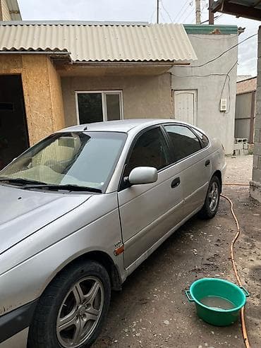 заднего бампера: Toyota Avensis: 2001 г., 1.8 л, Автомат, Бензин, Седан — 5