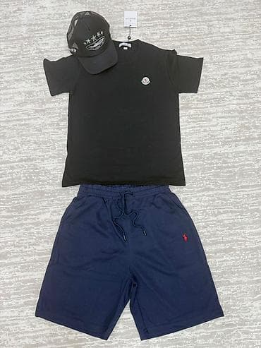 монклер куртки: Футболки Moncler 850 сом размеры S в черной расцветке S,L Кепка 250 — 3