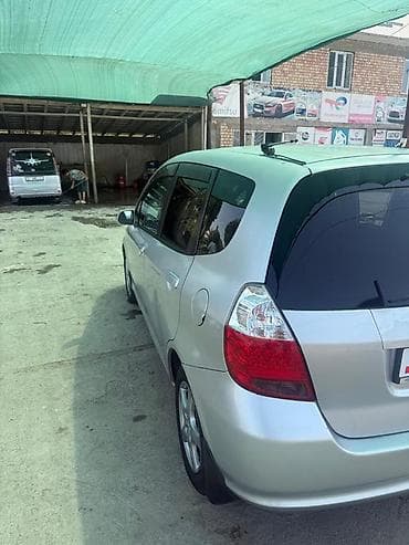 mazda 626 1999: Honda Fit: 2001 г., Автомат, Бензин, Хэтчбэк — 3
