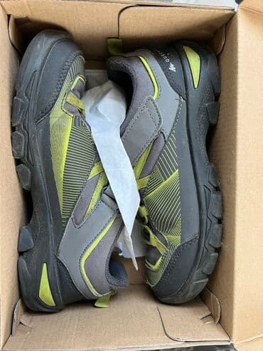 испанская детская обувь: Отличные качественные Кроссовки от QUECHUA размер 34 На — 2