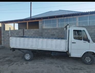 дом на колесах трейлер: Грузовик, Mercedes-Benz, Стандарт, 3 т, Б/у — 2