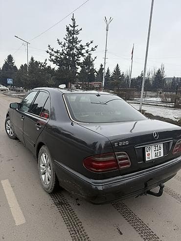 Панели, обшивки: Mercedes-Benz E-класс (W210) — 2000 жылы, автомат, 2.2 сди дизель — 9