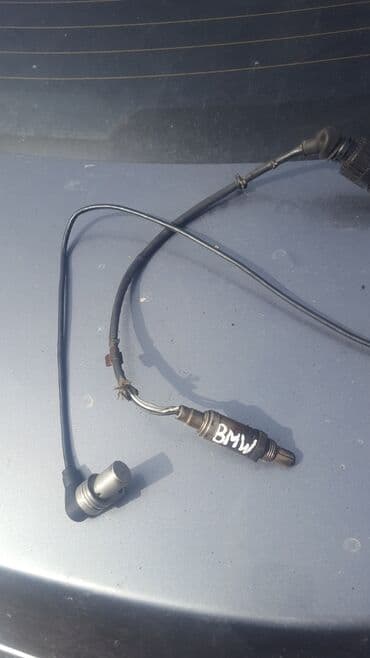 e28: BMW e28 датчик коленвала лямбда-зонд который стоит на трубе выхлопной — 1