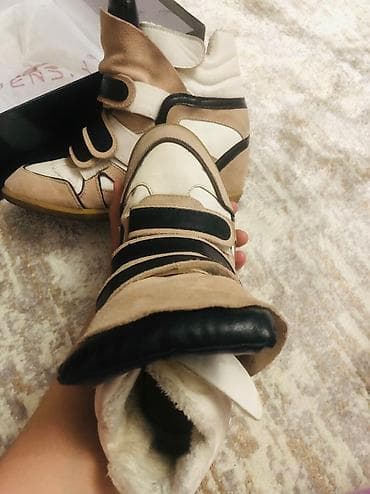 ботинки 39: Весна- осень сникерсы, на подошве — 2