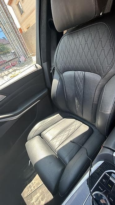 Унаа: BMW X7: 2021 г., 4.4 л, Автомат, Бензин, Жол тандабас — 4