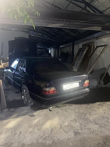 бмв 440i: Mercedes-Benz W124: 1995 г., Механика, Бензин, Седан — 2
