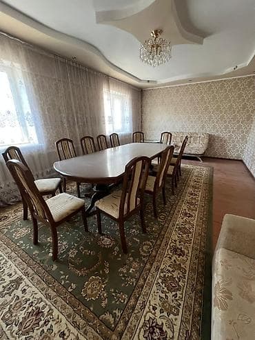бизнем: Угловой дом с участком 7 соток в с. Новопокровка, начало села — 8