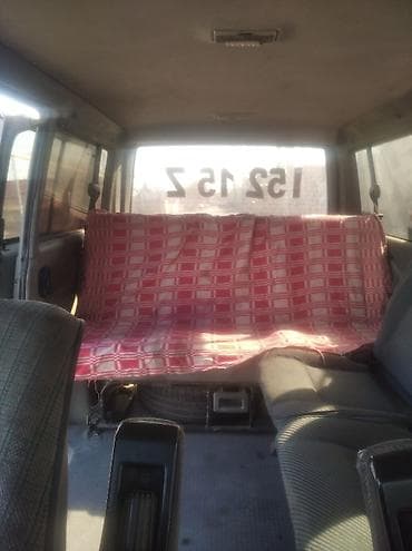 2 jz: Volkswagen Transporter: 1992 г., 1.8 л, Механика, Бензин, Минивэн — 5