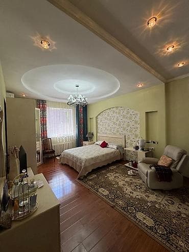 домв: 📍ул. Чоктал 🔘4-комнатный 🔘Этажи 4/4 🔘289,6 м² Продаётся светлый и — 5