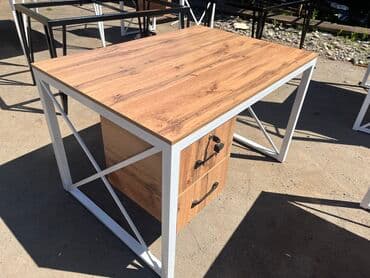 разделочные столы: Стол для переговоров 
Офисные столы в наличии и на заказ — 6