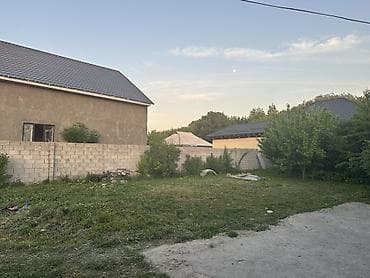 продаю дом ала тоо 1: Продается времянка со складом . с. Новопокровка. 6 соток улица — 3