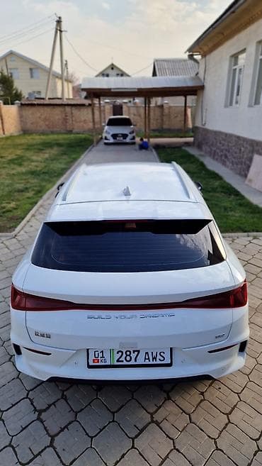 BYD E2: 2021 г., Электромобиль, Хэтчбэк — 9