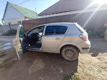 Opel Astra: 2005 г., 1.6 л, Механика, Бензин, Хэтчбэк — 2
